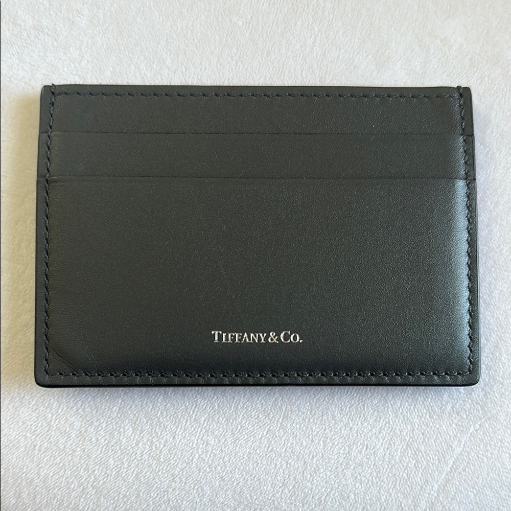 Tiffany & Co. Gray Key & Card Holder Luxurious Design